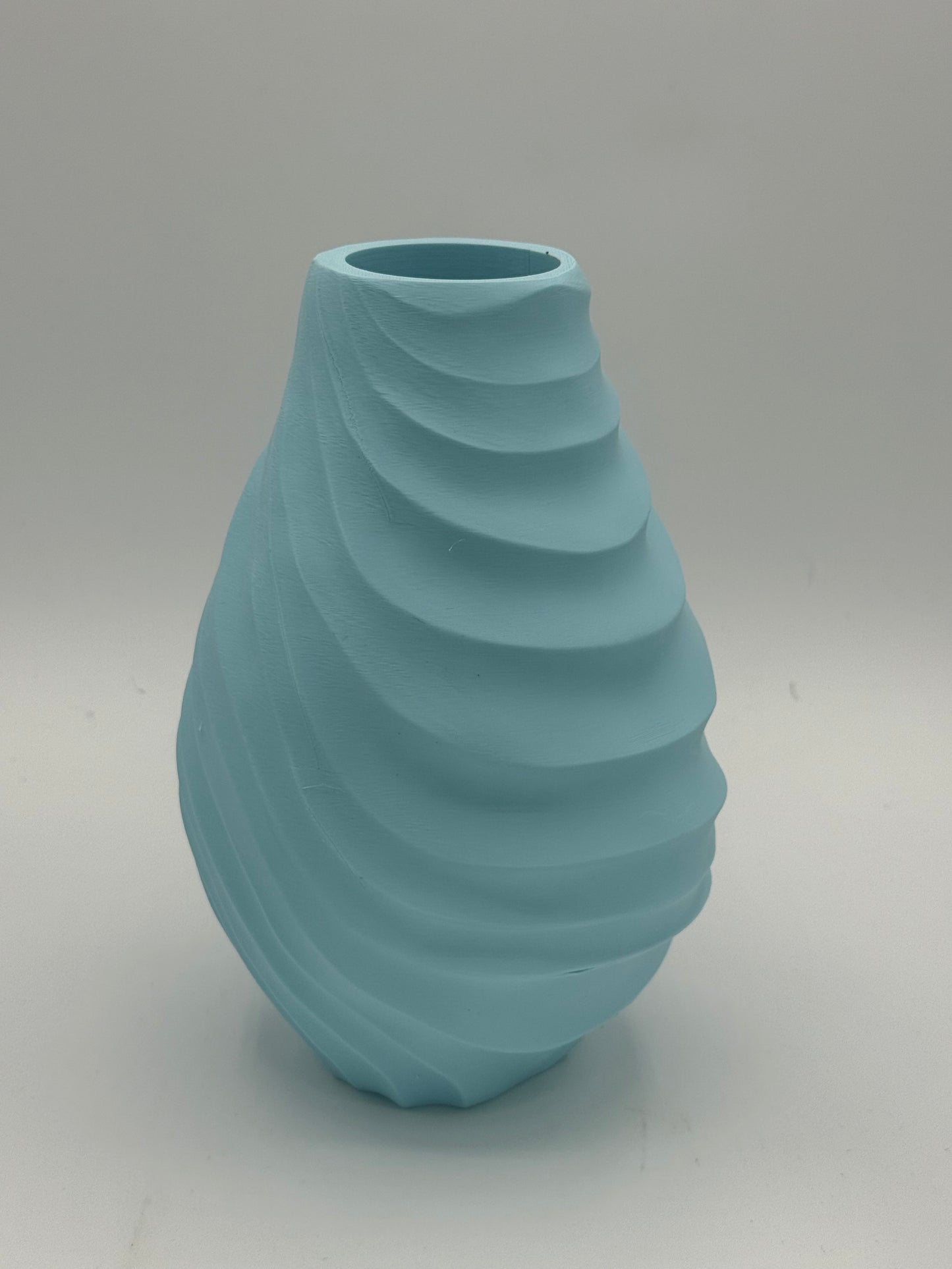 Zen wave style flower vase