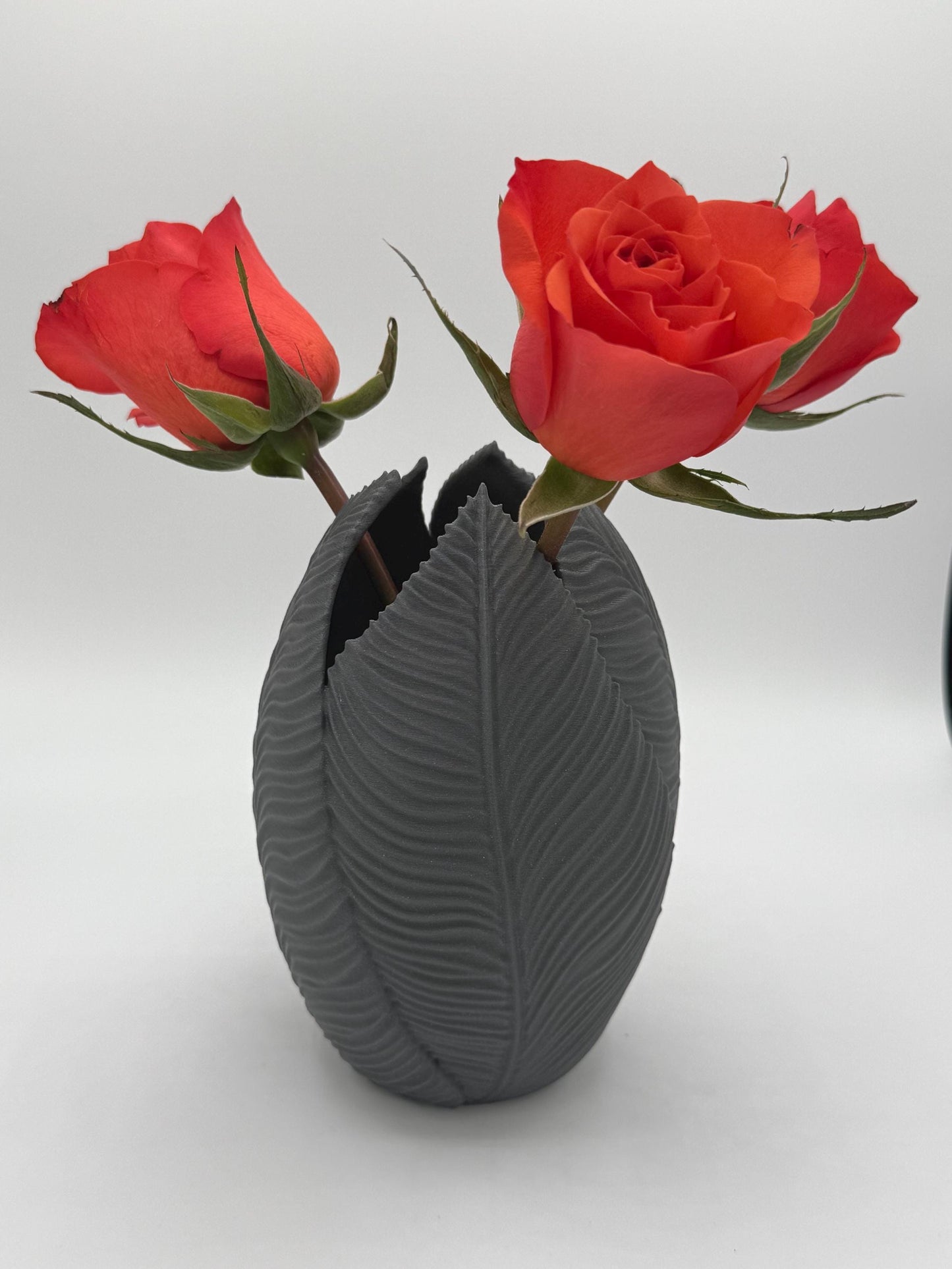 Plant pattern vase 7"h or 4.5"h, plant shaped pot, leaf green pattern pot, great gift idea.