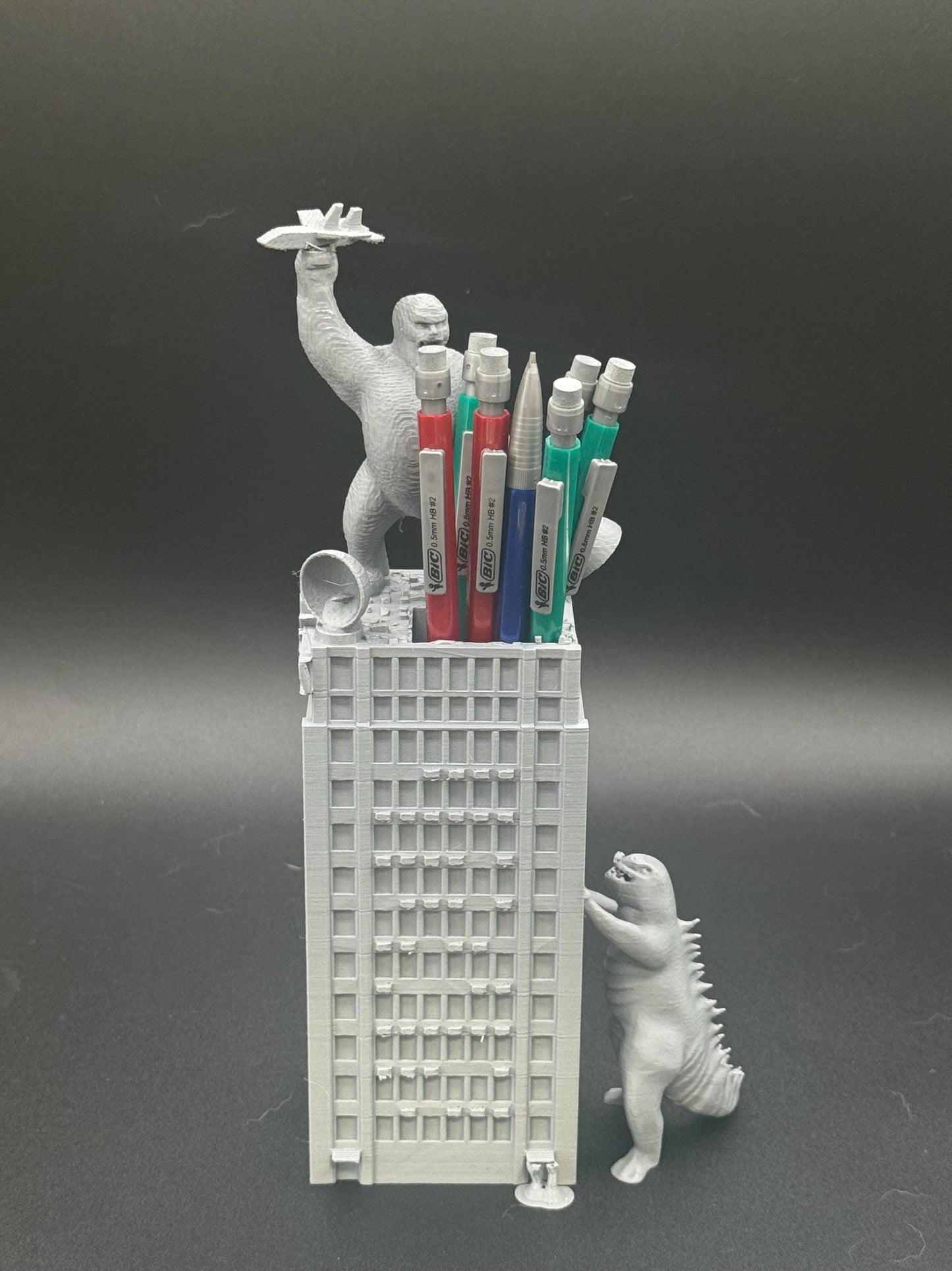 Monster Attack Pen Holder – 3D Printed Desk Chaos!
