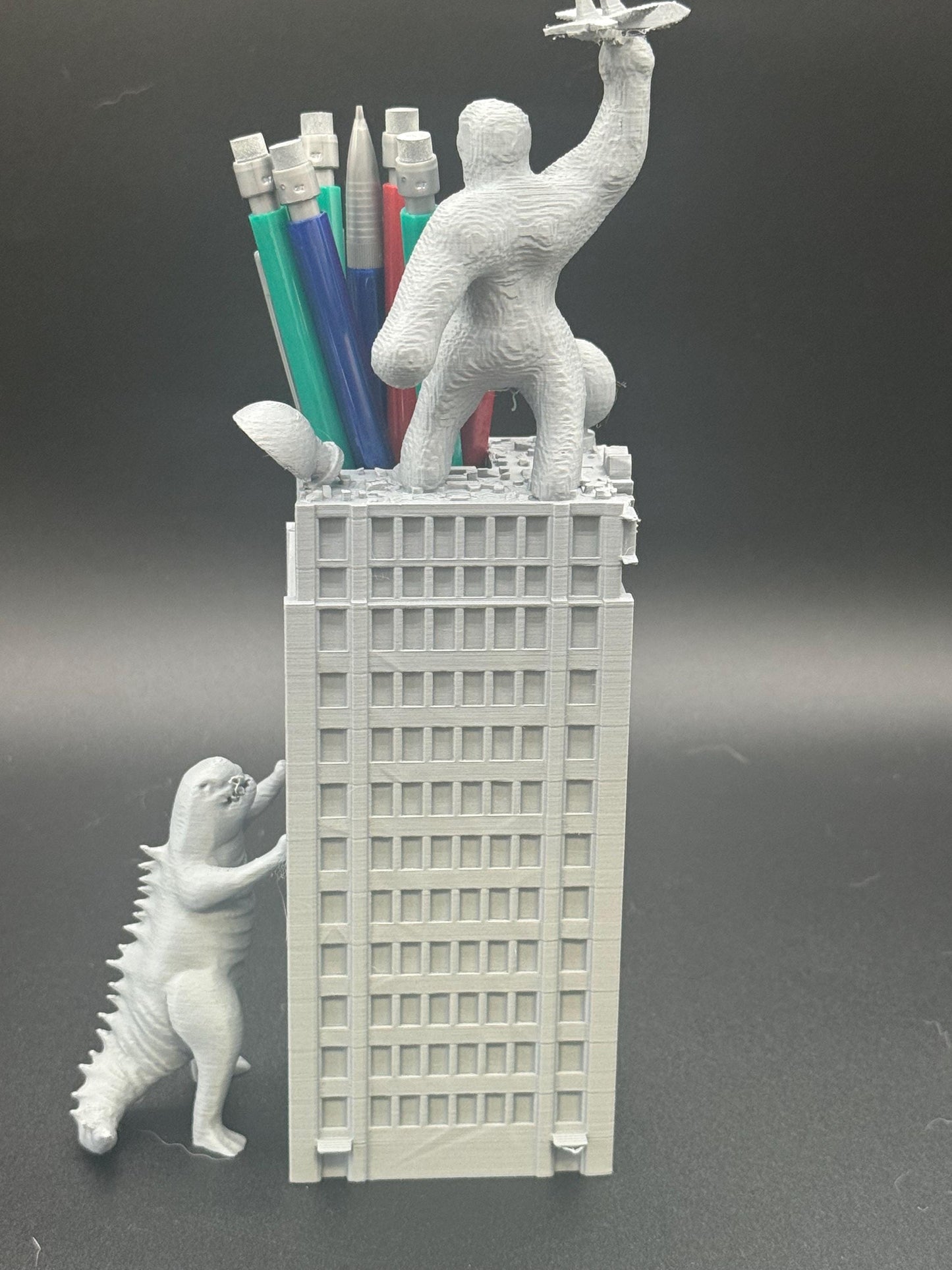 Monster Attack Pen Holder – 3D Printed Desk Chaos!