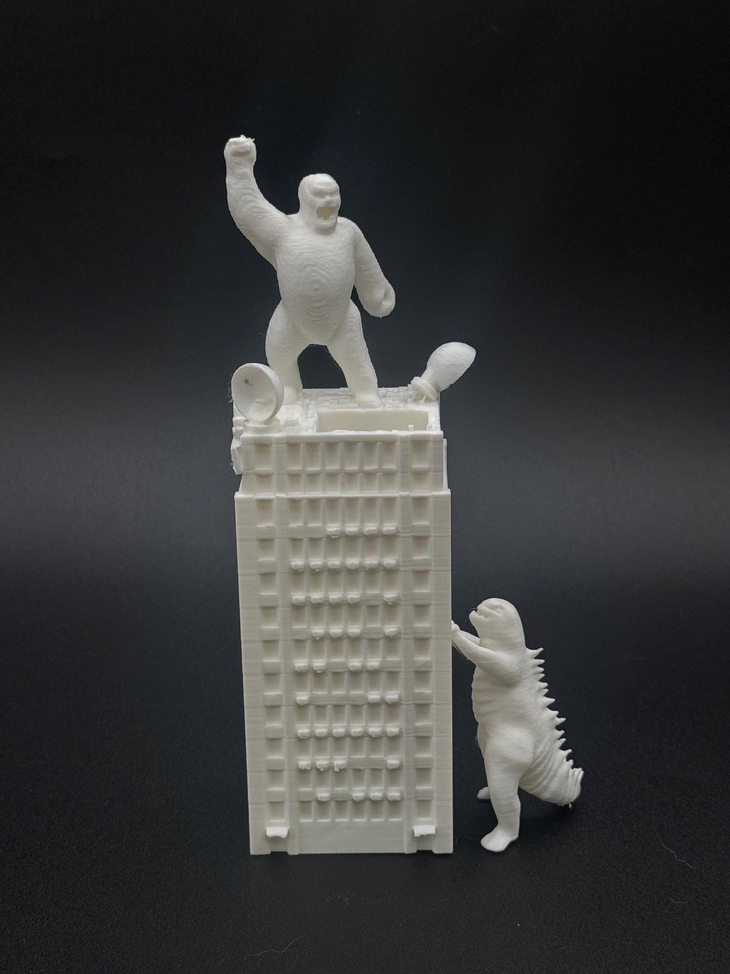 Monster Attack Pen Holder – 3D Printed Desk Chaos!