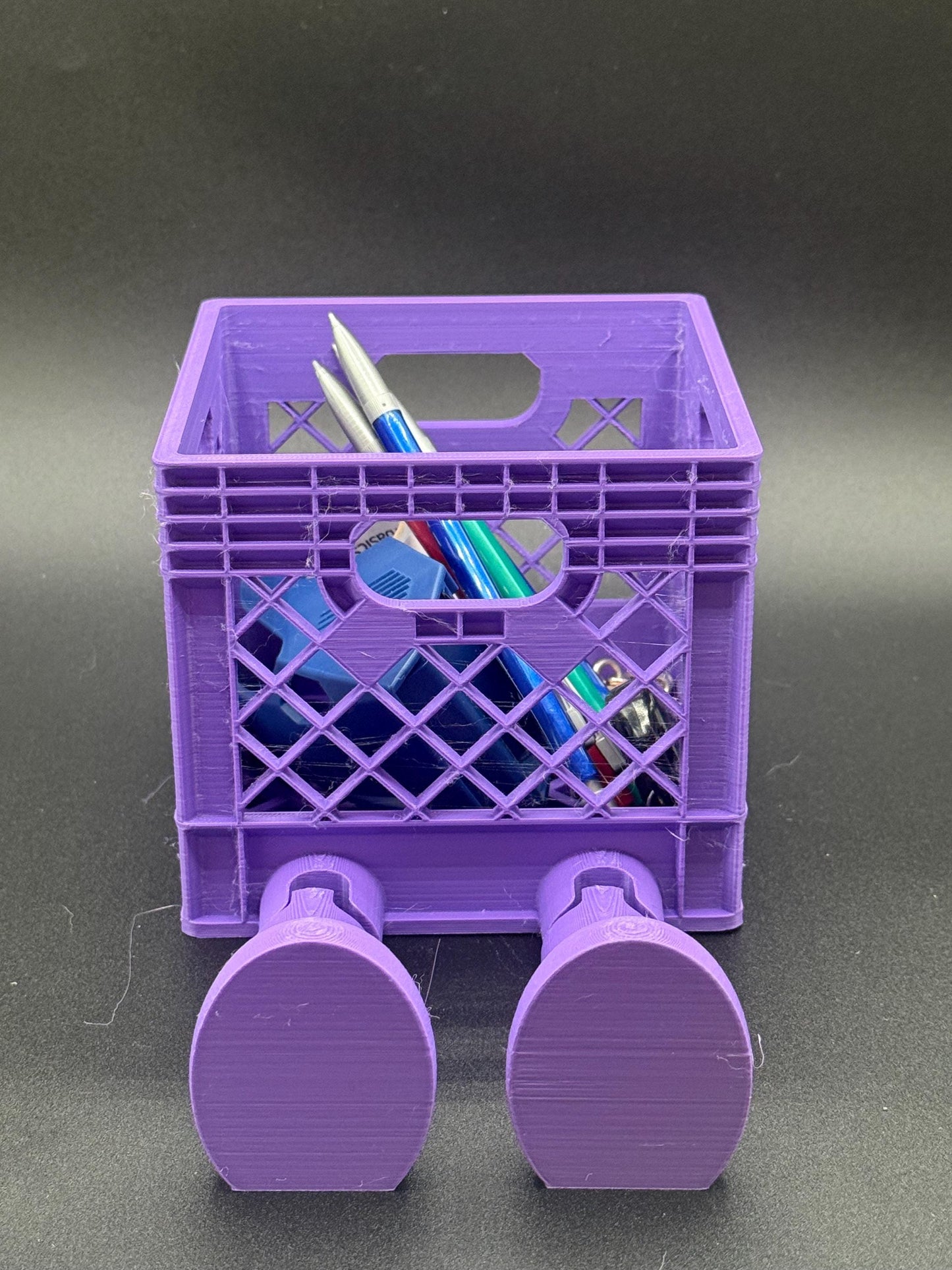 Sitting crate with legs, Funny storage crate with legs, sitting legs storage